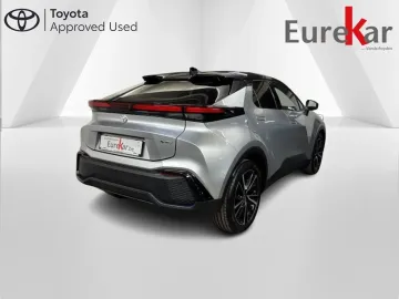 Car image 2