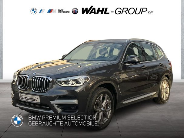 BMW X3 xDrive30e 215 kW image number 1