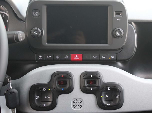 Fiat Panda Hybrid GARMIN 51 kW image number 16