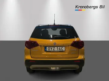 Car image 4