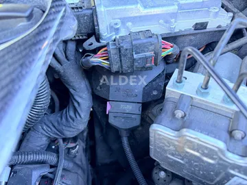 Car image 35