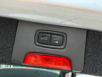 Car image 41