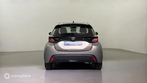 Car image 5
