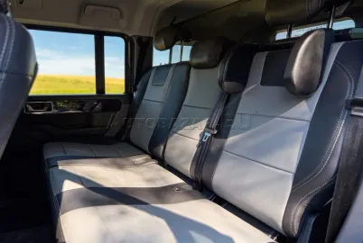 Car image 33