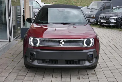 Car image 19