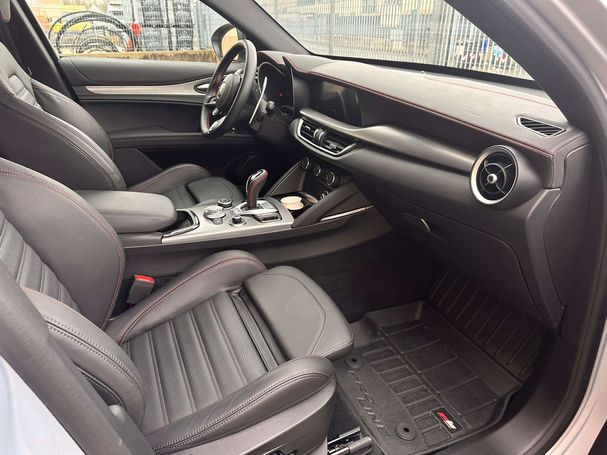 Alfa Romeo Stelvio 2.2 Q4 154 kW image number 14