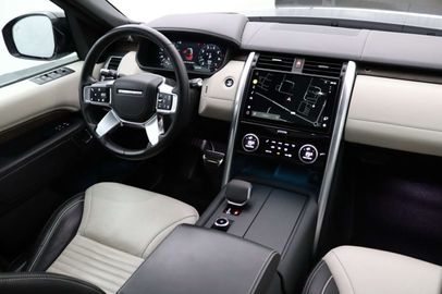 Car image 31