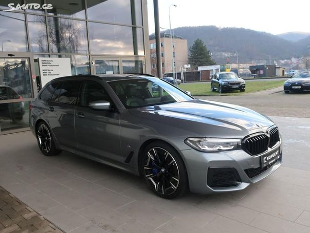 BMW 530d Touring xDrive 210 kW image number 2