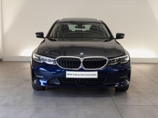 BMW 330 Advantage 185 kW image number 2