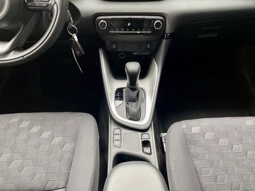 Car image 12