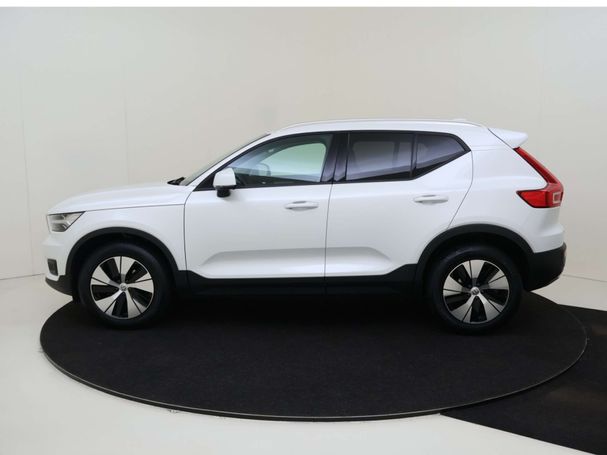 Volvo XC40 T2 95 kW image number 2