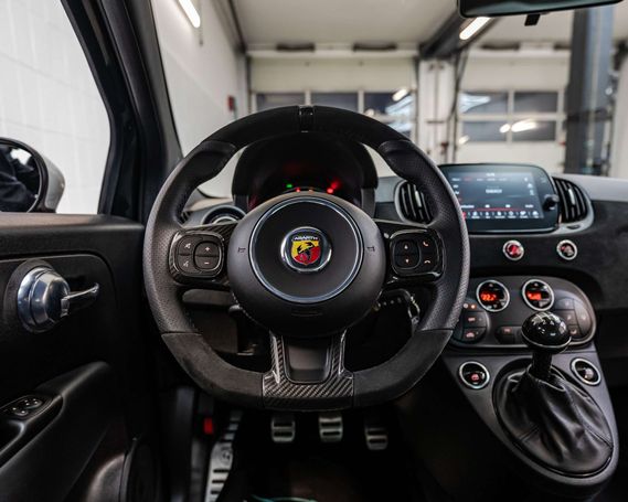 Abarth 695 132 kW image number 26