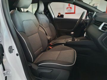 Car image 11