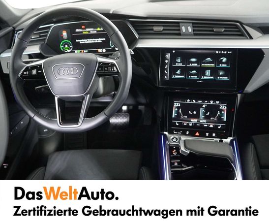 Audi Q8 50 quattro e-tron Advanced 250 kW image number 9