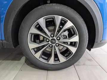 Car image 34