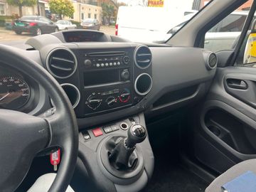 Car image 21