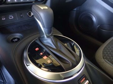 Car image 25