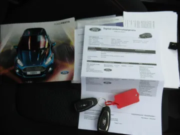 Car image 28
