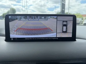 Car image 28