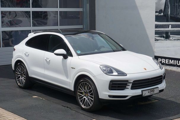 Porsche Cayenne Coupé E-Hybrid 340 kW image number 2