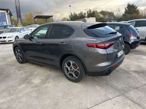 Alfa Romeo Stelvio 2.2 Diesel 118 kW image number 6