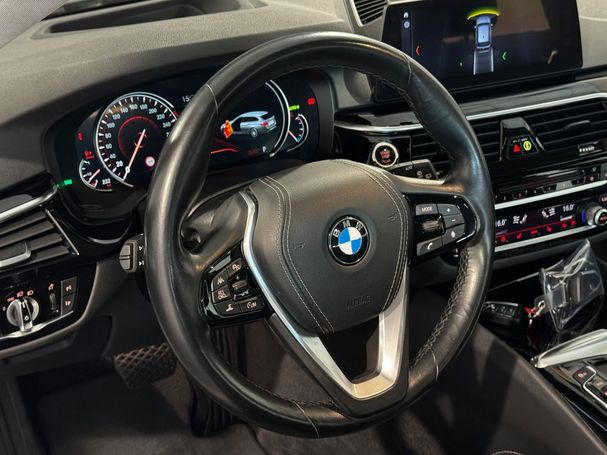 BMW 530d Touring xDrive 195 kW image number 29