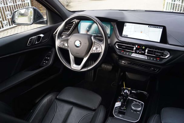 BMW 118i Sport Line 103 kW image number 4