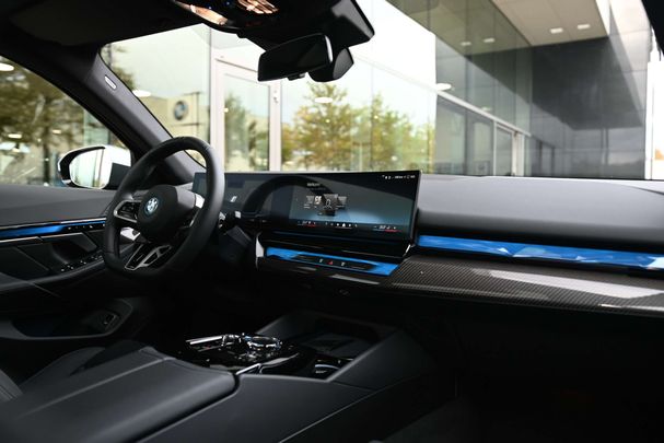 BMW i5 eDrive40 M Sport 250 kW image number 4