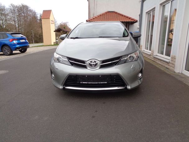 Toyota Auris 1.6 Valvematic Edition 97 kW image number 2