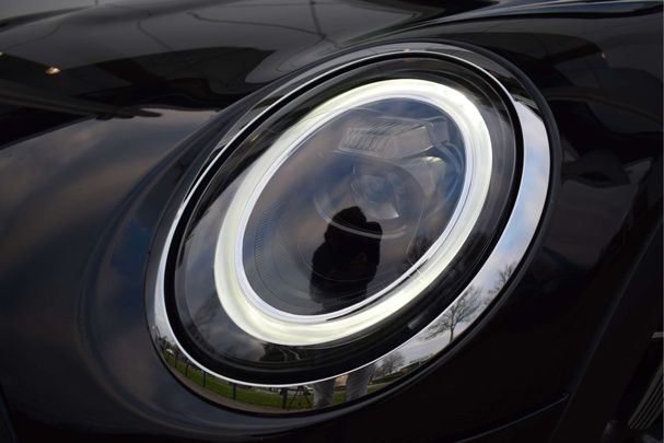 Mini Cooper Essential 100 kW image number 21