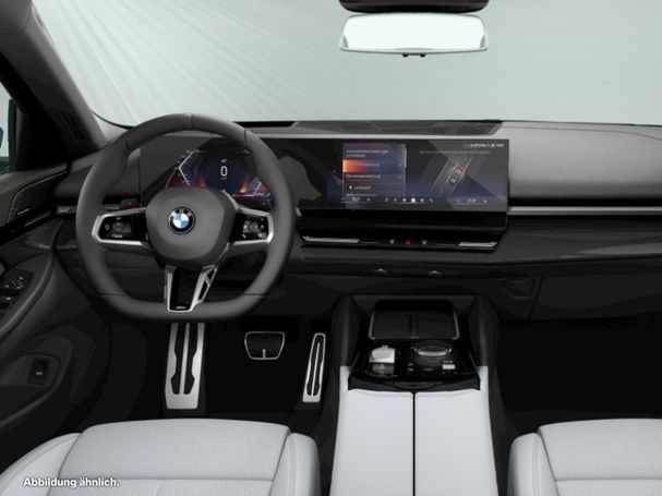 BMW 520d Touring 145 kW image number 3