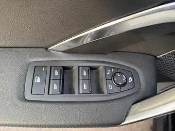 Car image 42
