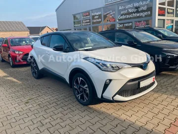 Car image 2