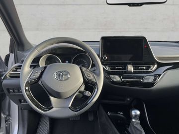 Car image 11