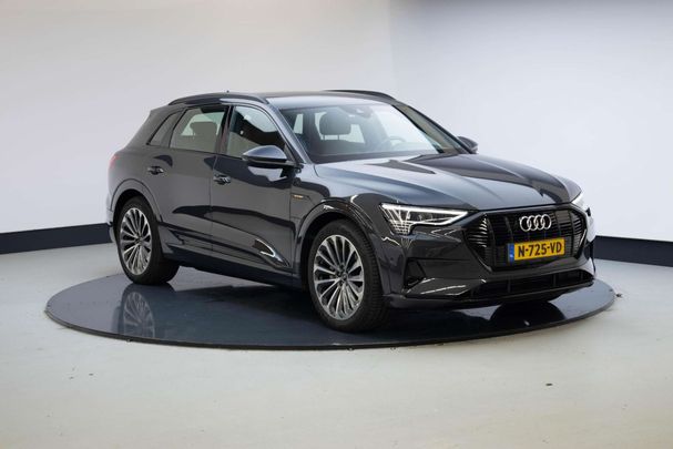 Audi e-tron 55 quattro Advanced 300 kW image number 1