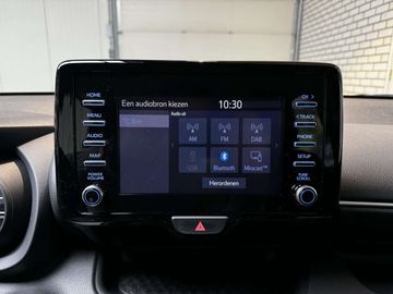 Car image 23