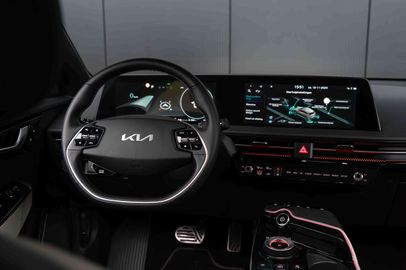 Car image 47