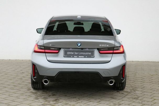 BMW 330 e M Sportpaket xDrive 215 kW image number 3