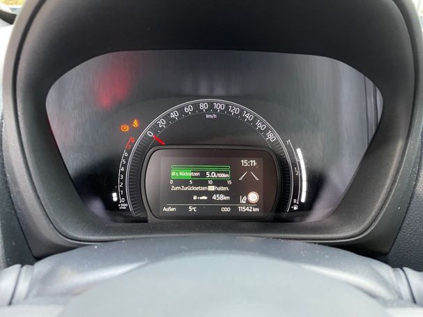 Toyota Aygo X 53 kW image number 14