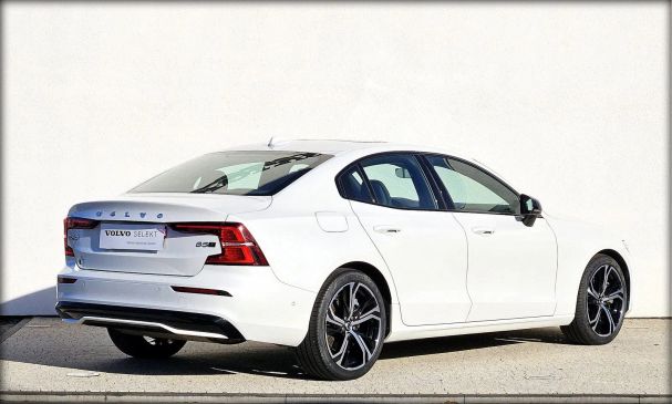 Volvo S60 AWD B5 184 kW image number 3