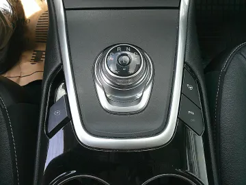Car image 33