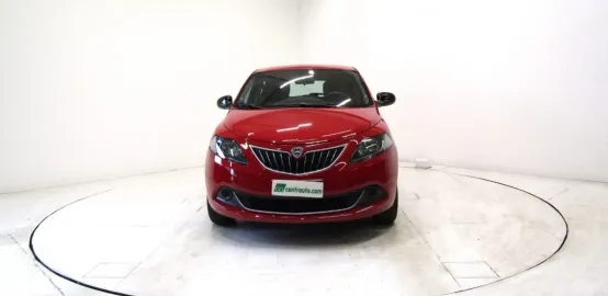 Car image 2