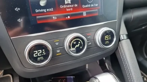 Car image 27