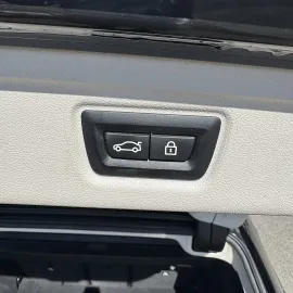 Car image 35