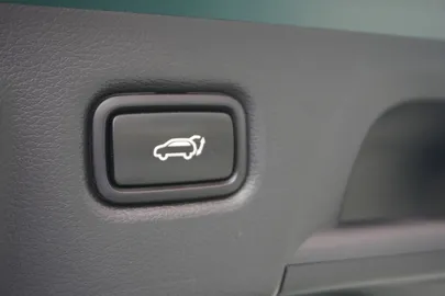 Car image 36