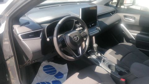 Car image 14