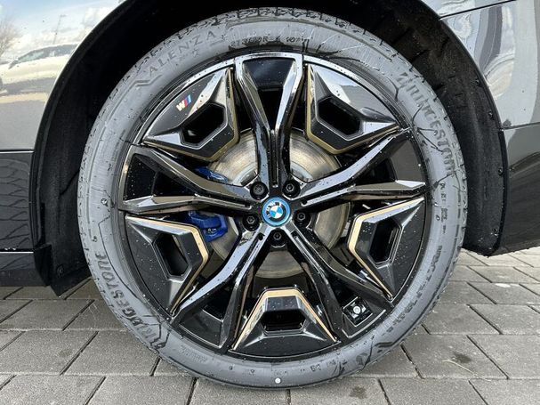 BMW iX xDrive50 385 kW image number 5