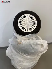 Car image 33