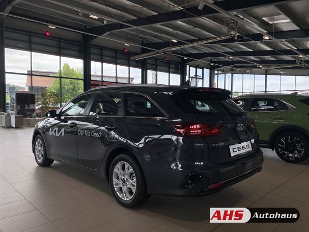 Kia Ceed SW 1.6 CRDi Vision 100 kW image number 4