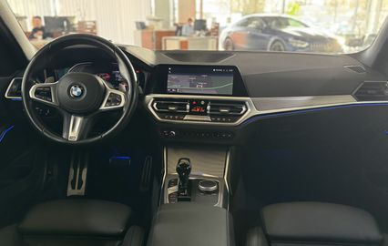 Car image 37